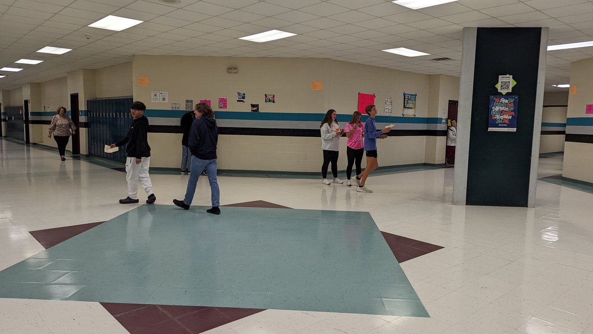 The great college week scavenger hunt is underway! <a href="/WjhsNc/">West Johnston High School</a>