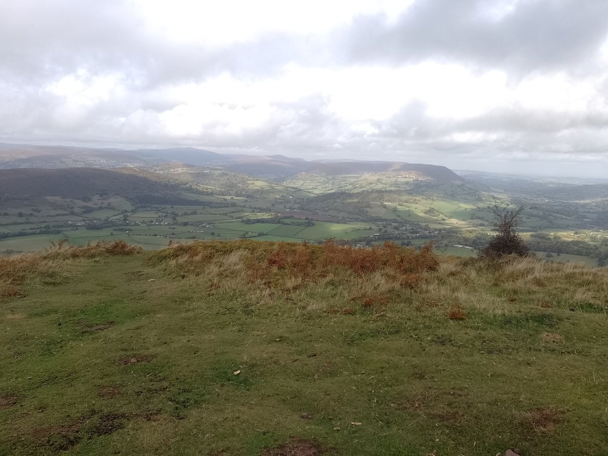 From Abergavenny to Llanthony Priory, we started following the #BeaconsWay yesterday.

Hopefully we'll get one more walk in (Llanthony to Crickhowell) before the end of the year. Then continue towards Bethlehem in the spring.
