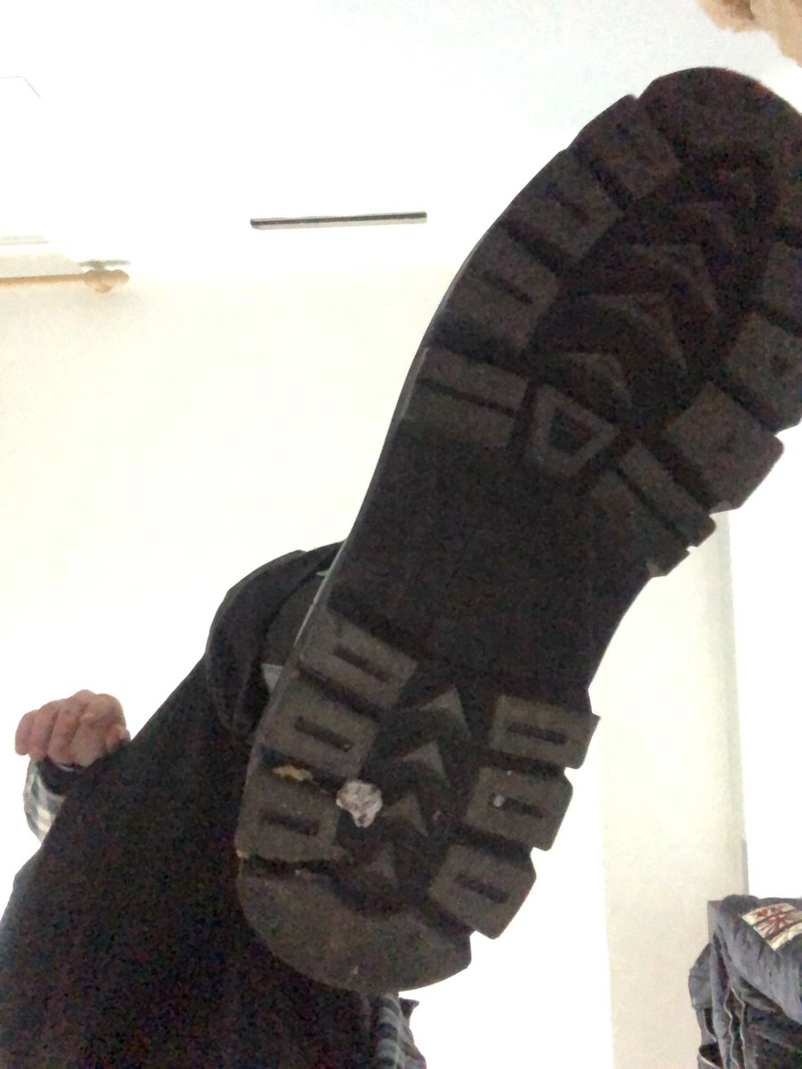 MasterS1mo's tweet photo. 🇮🇹Voglio schiacciarti con queste belle suole pesanti e sporche😈🦶🏼#feet #feetbuy #paypal #Rt #ATM #cashmaster #paypigneeded #follme @officer_rt @bisexcasmx @masterisgodIT @BestFootMasters @RtFindom15 @AlphaMaleRT @MASTER_UPDATES @rt_slave_ma @FindomRT8 @RTslavemaster @RTCASHSLAVE https://t.co/GvsxExFWlt