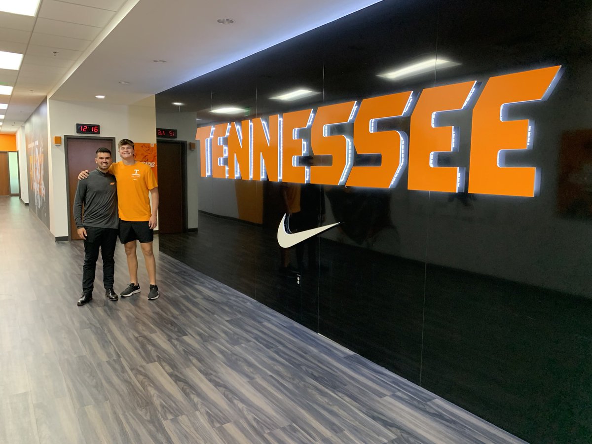 nateroberts2025's tweet image. Amazing atmosphere at Tennessee this weekend! Knoxville is a special place, can’t wait to get back! #GBO🍊@coachjoshheupel @CoachGolesh @alexmfagan
