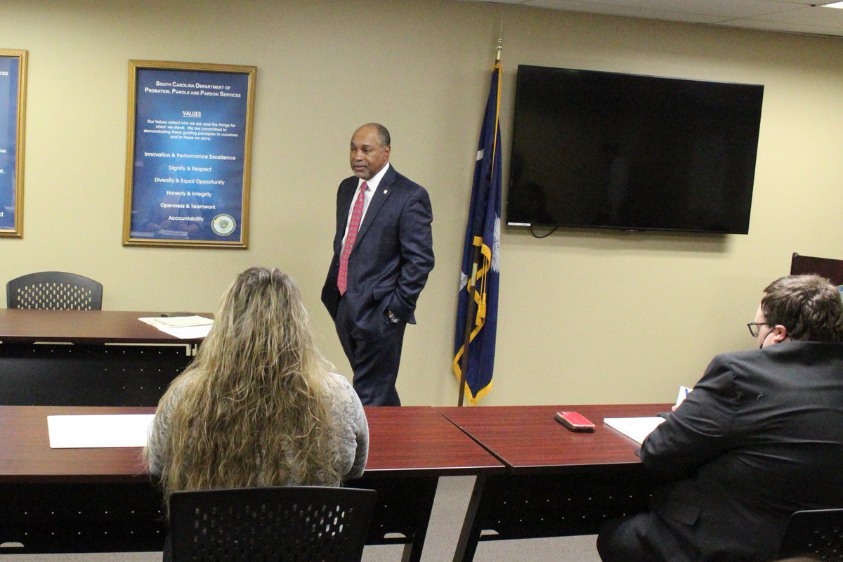 SCDPPPSNews's tweet photo. PPP Director Jerry Adger presented at the Agents-In-Charge and Assistant Agent-In-Charge Orientation today. #scdppps #sclawenforcement #paroleagent #probationagent https://t.co/Tc9xN1iRaT