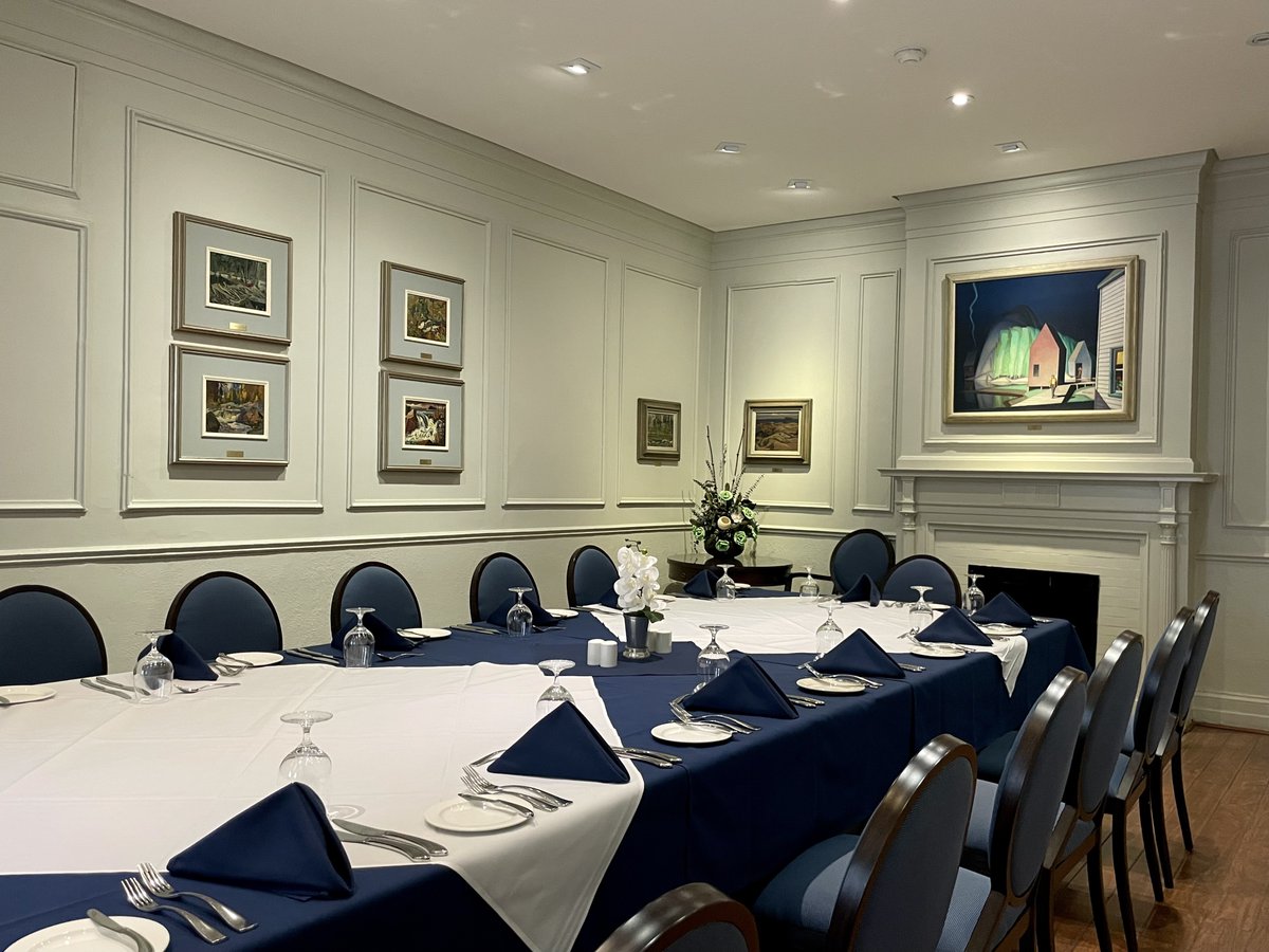 TOFacultyClub's tweet photo. Reasons to host your next event at the Faculty Club?
· Gorgeous venue
· Exceptional service
· Not-your-average event catering 
· Varied event spaces to suit all your needs 
 Contact us today for more info. #uoft #campus #venues #privateclub https://t.co/hFrBEceZVf
