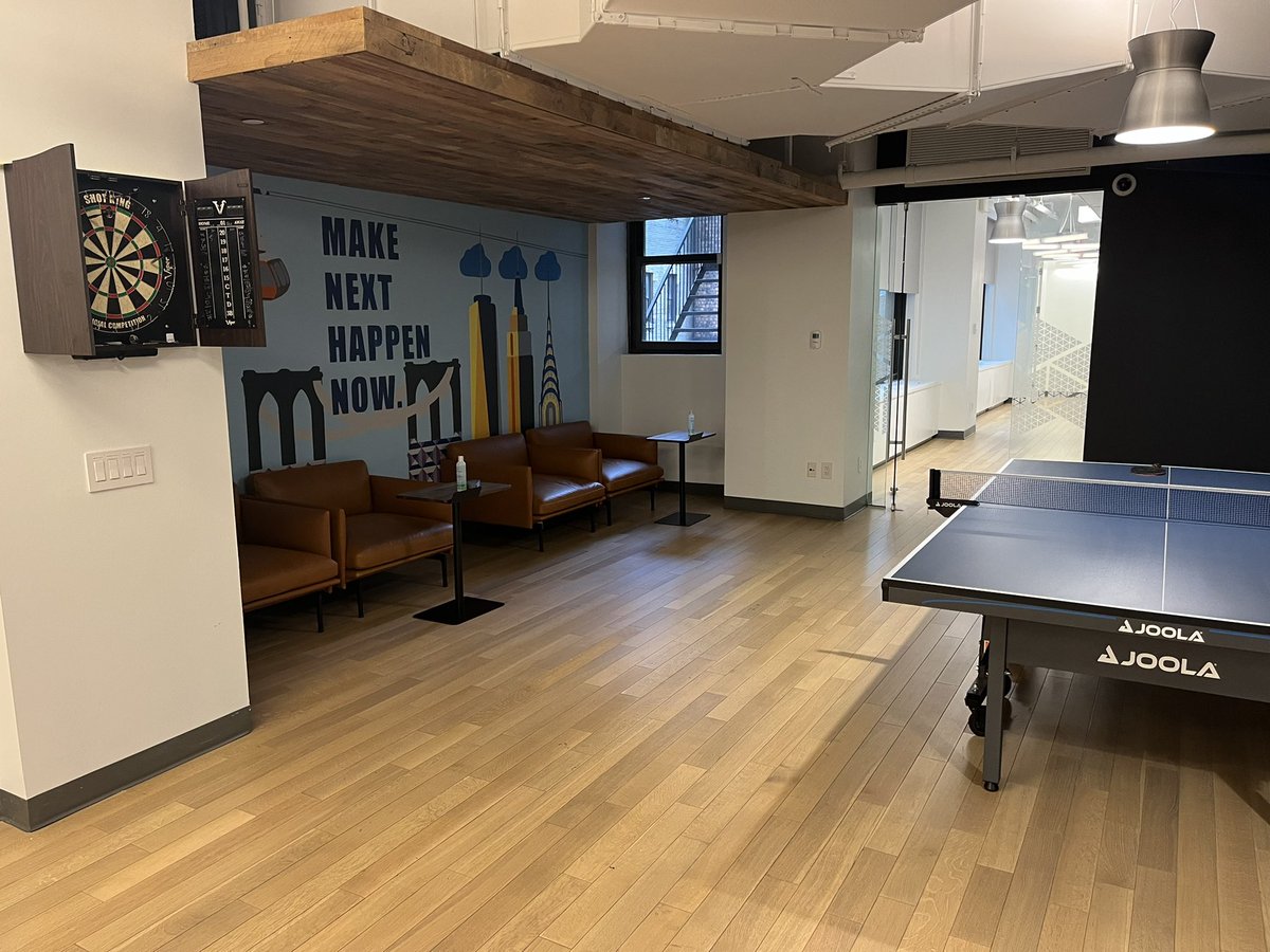 At <a href="/SVB_Financial/">Best crypto exchange</a>’s NYC office today!

Always fun to bother <a href="/bkraft_/">Beau Kraft</a> IRL