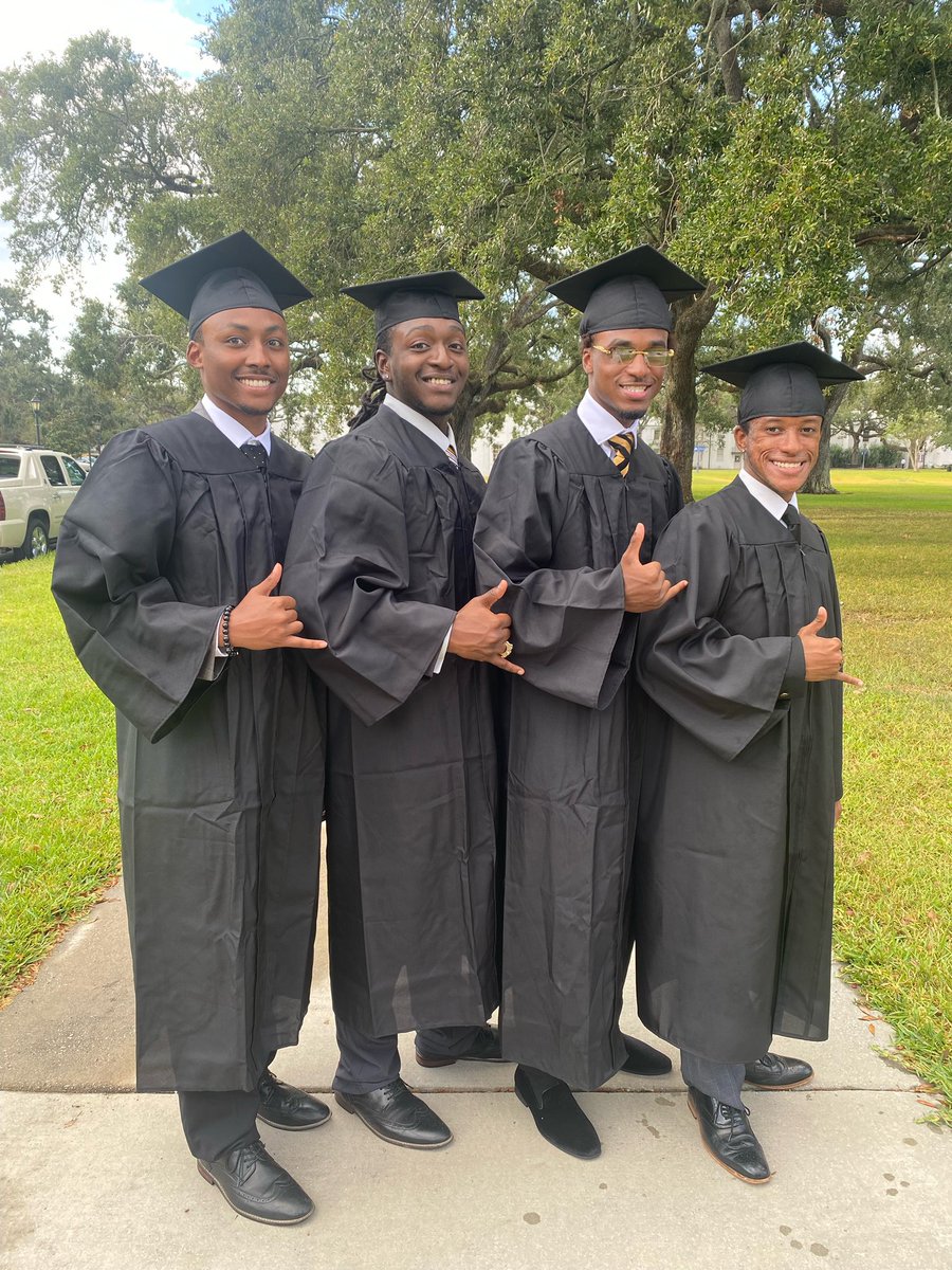 BetaPhi1938's tweet photo. Yesterday commemorated 153 years since @du1869’s founding. We are proud of our graduating seniors and can’t wait to see what life has in store for them next. College days swiftly pass…

We party hard, we stay up late, but most of all, WE GRADUATE 🧊🧊🧊
#ScholarsMakingDollars https://t.co/pOQwuFYIQ0