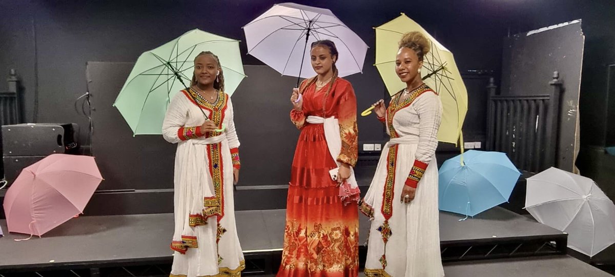 LSEColleges's tweet photo. This week, we are celebrating the diversity and beauty of cultures in response to #BlackHistoryMonth  #MulticulturalDay #LoveCollegesWeek. We ask students and staff to express their culture and country of heritage and come dressed in traditional attire! #LoveOurColleges @AoC_info https://t.co/y3EI7PSSHX