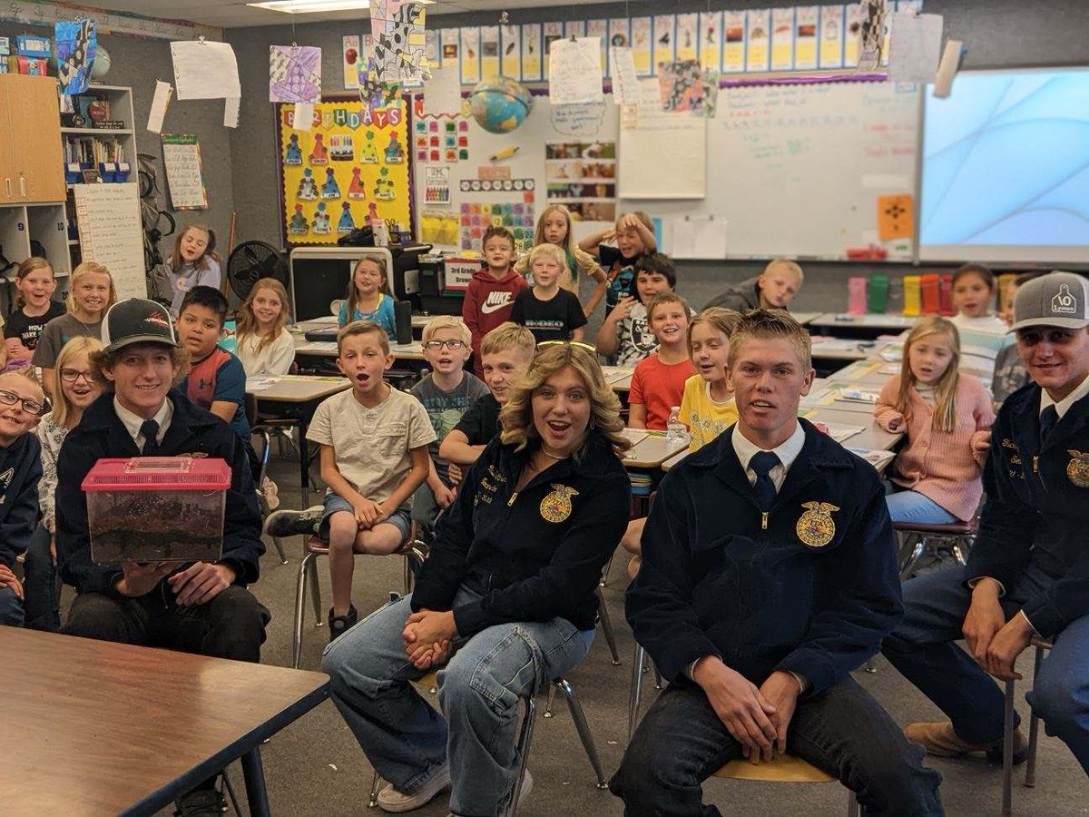 k_swinn's tweet photo. Wrapped up Ag week. It was a blast! Thank you to all who helped! #seviersdstrong #sesleavingtracks https://t.co/GRuAqvaUxs