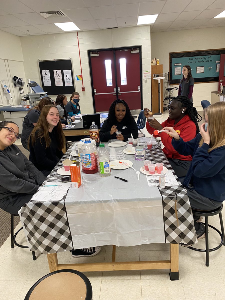 Robert Stike tweet media