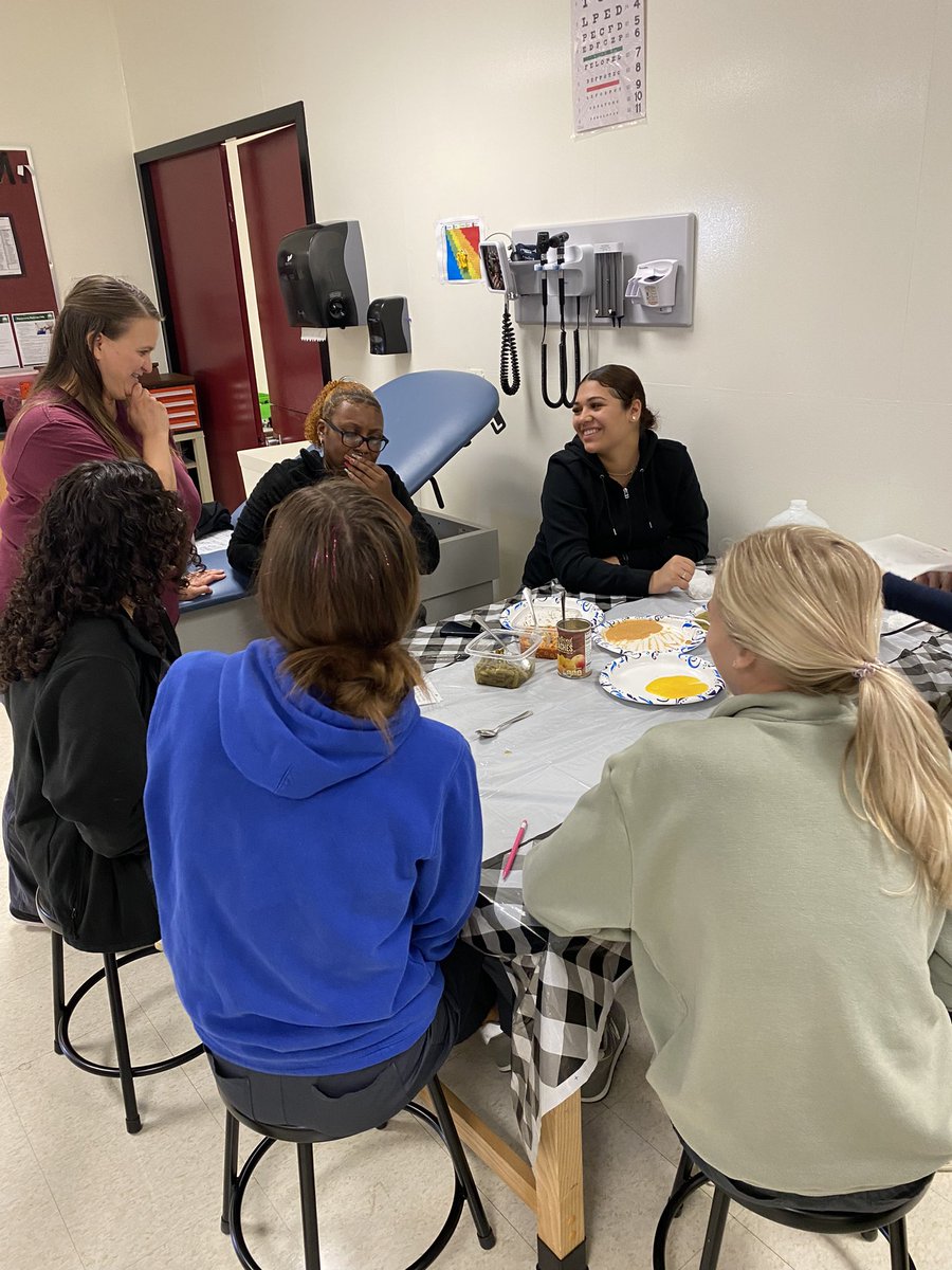 Robert Stike tweet media