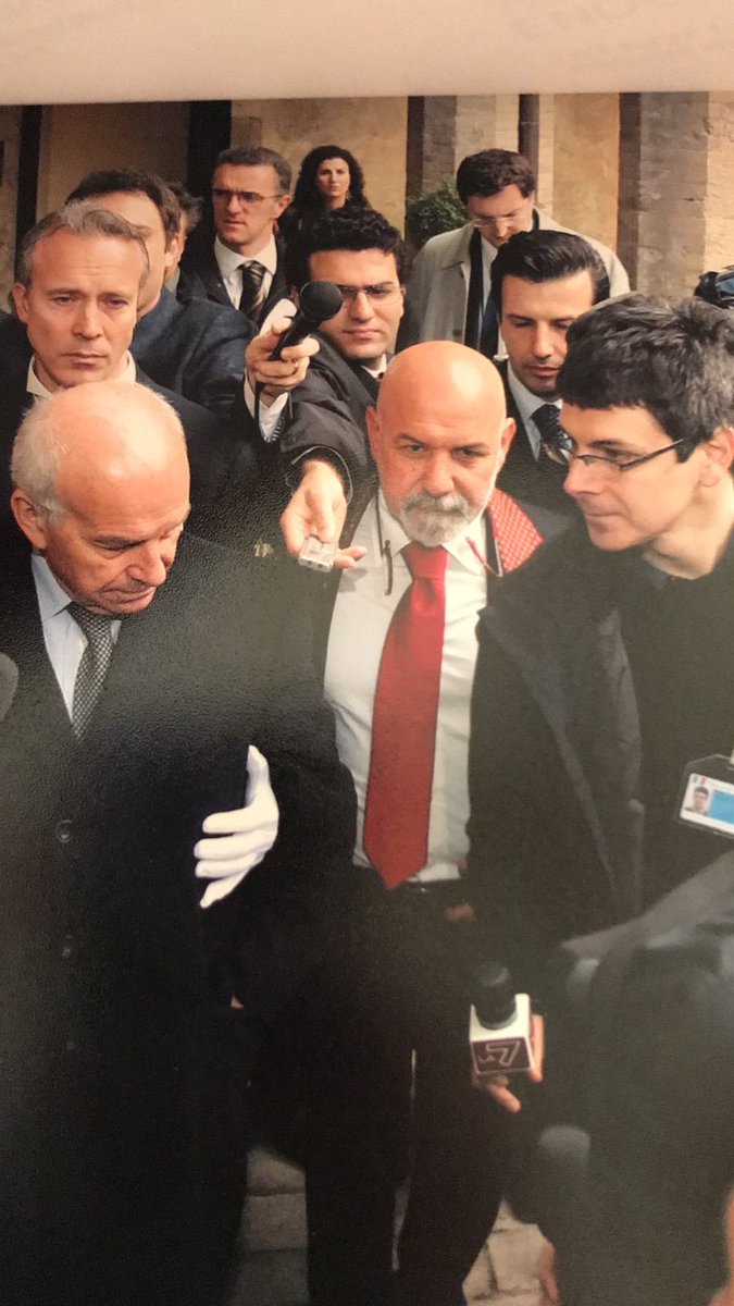Ziomisky's tweet photo. Scavando nelle foto di mio padre Luigi Ciancio, si è materializzato il viso, allora (S)conosciuto ai più, di quello che poi sarebbe diventato il più famoso giornalista d'assalto della televisione italiana. Bertinotti sembra spaventato #2007 #quandoeravamogiovani  #propagandalive https://t.co/63aqylmeDP