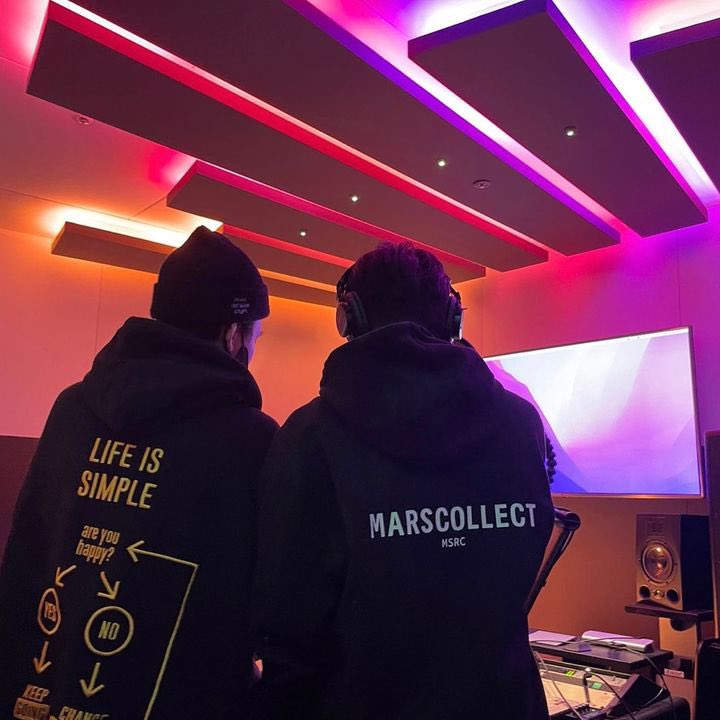 텐조님 인스타

instagram.com/p/Cj0aQRBL9Yz/…

#김재환 #KIMJAEHWAN