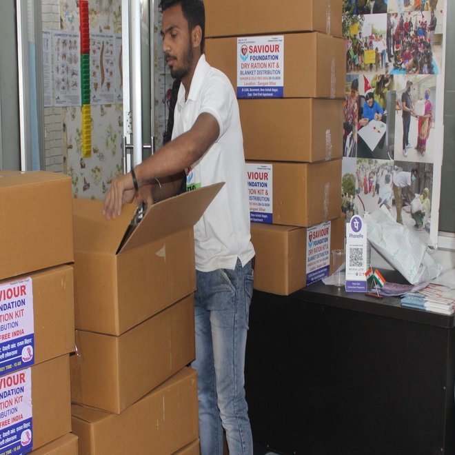 SaviourFoundat5's tweet photo. Saviour Volunteers this Diwali bring some joy into a poor child's life. https://t.co/dxBVDSUOCq Donation Drive https://t.co/R4ucyl6wP0
#ngo #charity #humanity #volunteering #feastive #DiwaliCelebration #donate #food #follow #saviourplant #saviourdiwali #JoinUs https://t.co/trLnmLyDHS