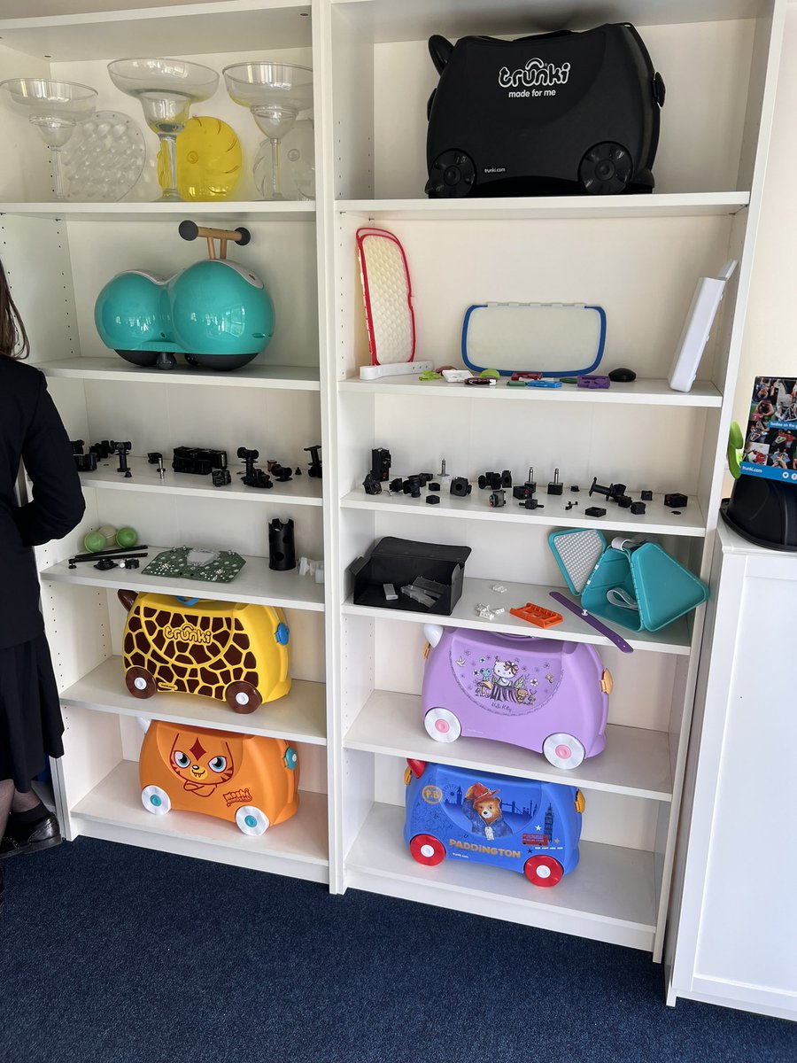 PlymColDesign's tweet photo. An informative afternoon with 6th form product designers at @magmamoulding learning all about injection moulding and all things plastic in an industry setting.#dt#dtfieldtrip https://t.co/L511hj9ADK