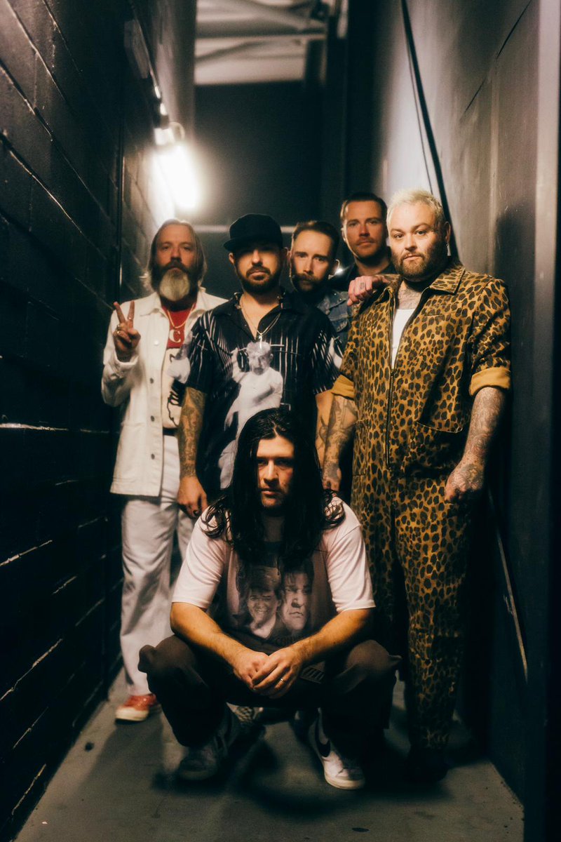 ALEXISONFIRE tweet media