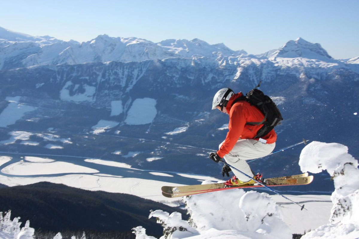 IAmASnowSeeker's tweet photo. Happy Monday!
What's your biggest snow stoke you can't wait to do this season?
https://t.co/60epXsvbUB
#SnowStoke #SnowTime #SnowDays https://t.co/rhAzGwXwJd