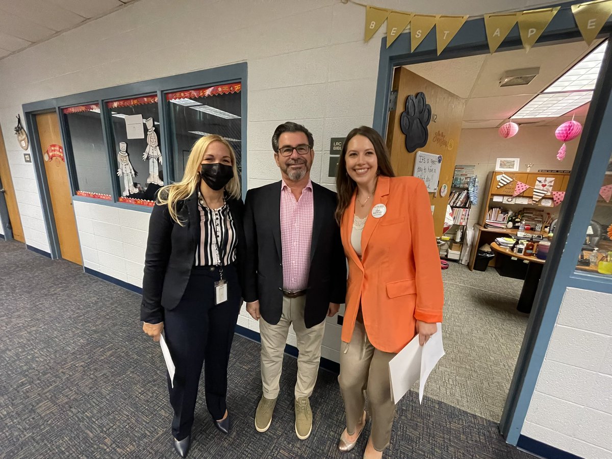 At <a href="/HPSParkville/">Parkville Community School</a> for the kick-off of the <a href="/ReadtoaChild/">Read to a Child</a> Read Aloud Mentoring Program with volunteer readers, <a href="/HartfordSuper/">Dr. Andraé Townsel</a> @MayorBronin <a href="/theamontanez/">Thea Montanez</a> <a href="/CTELDirector/">Daisy Torres-Hill</a> and the #beautifulandcapable  #ParkvillePanthers students! <a href="/hps_PK12Lit/">HPS Literacy</a> <a href="/wlhps/">WLHPS</a>