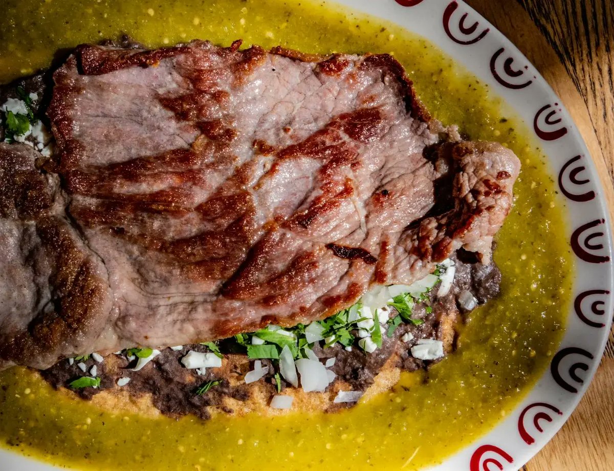potzollcalli's tweet photo. #LunesDe50 Hoy... Delicioso Huarache con bistec en salsa verde o Sopa Azteca a $50 c/u 😋❤️ #LosCincuenta
Los Cincuenta de Potzollcalli.
50 años es la receta.
-
#antojitosmexicanos #comidamexicana #sopaazteca #Huarache
*Sólo en restaurante https://t.co/P1qhabraJP