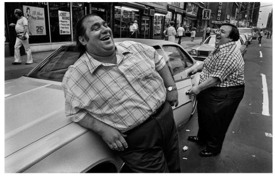photoinduced's tweet photo. Square Print sale at Magnum is back! I have 3 and getting tempted on #4! https://t.co/gvXywEyVdW @MagnumPhotos #squareprint #OriginalArt #photocollector #brucegilden #cornellcapa https://t.co/mvEzKu7IND