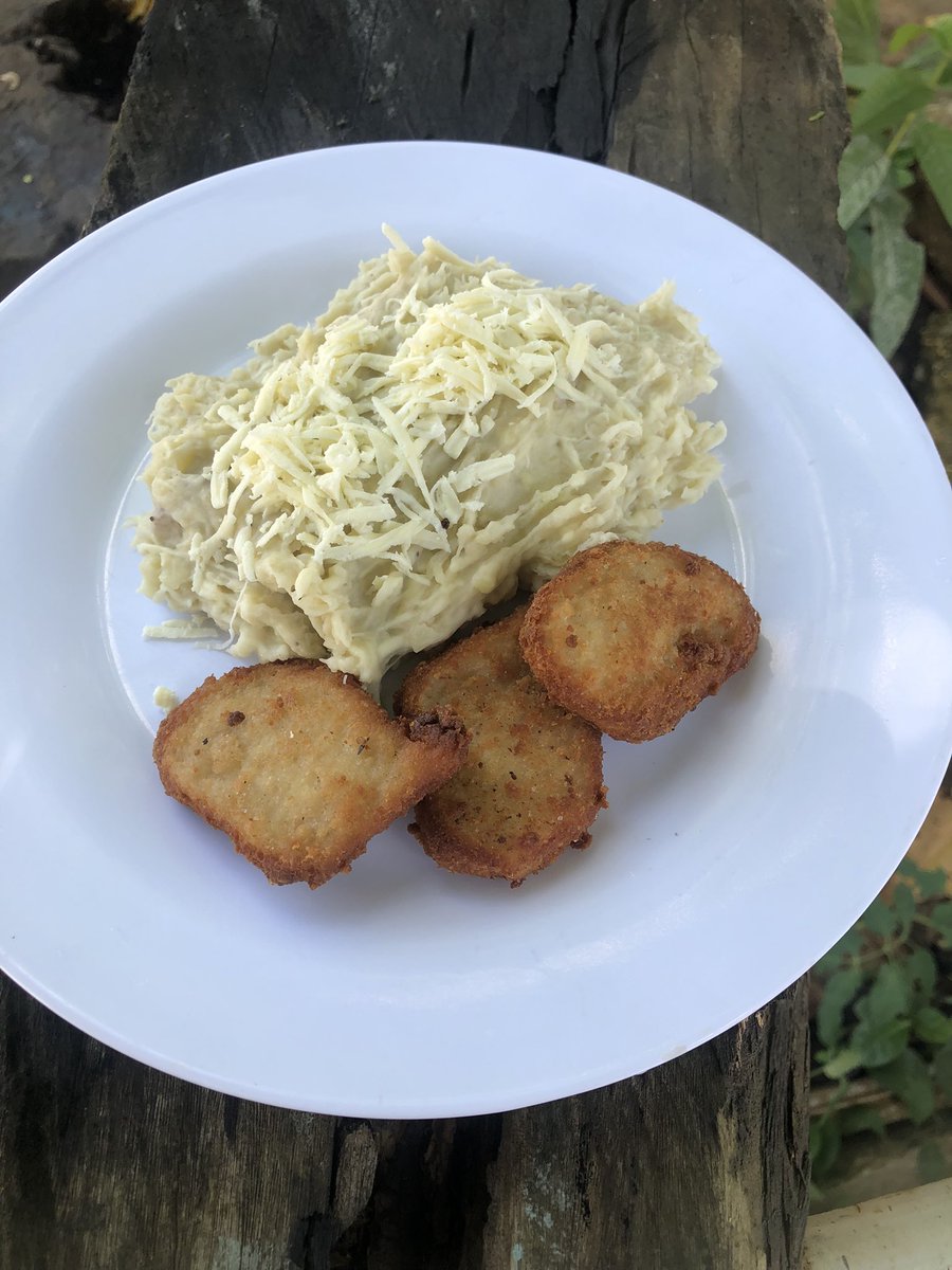 Patriciapuertad's tweet photo. Guineo verde , Full Queso Mantequilla Nuguess de Pollo 🤤
#ModoFest
#LaRutaDelSabor https://t.co/QGYqjNCzVj