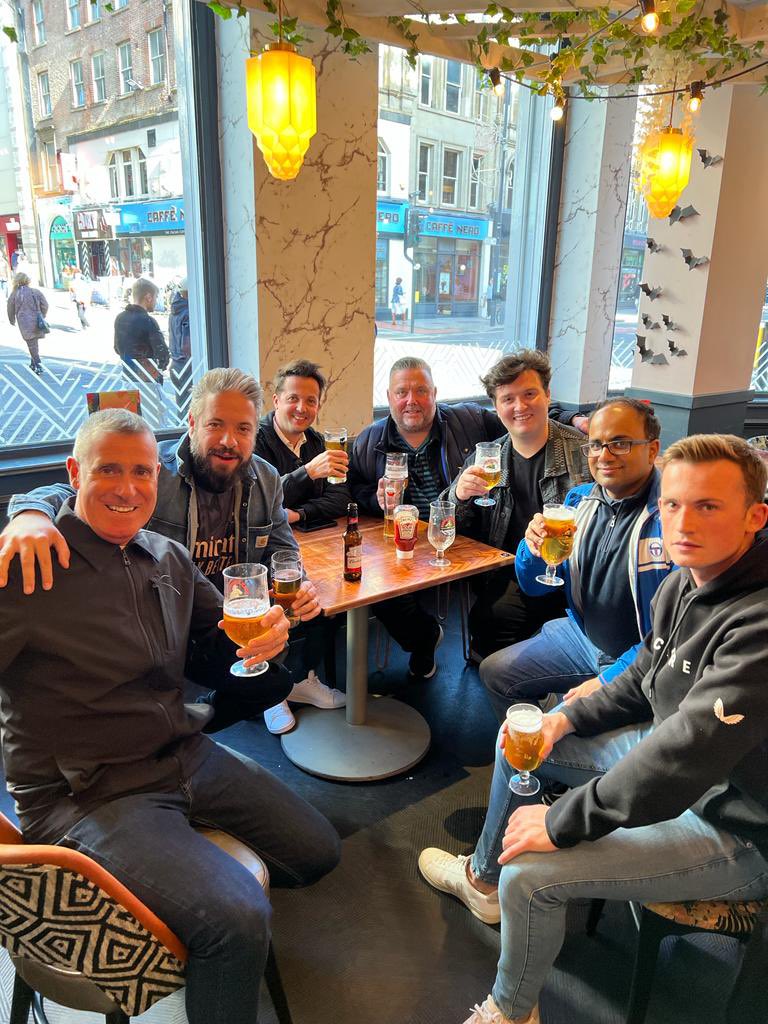 Talkinoutmyarse's tweet photo. Long day today after yesterday. Power cuts, train delays, missed penalties and angry Leeds fans all over. Lovely . The Arsenal https://t.co/4P3P1pOuqf