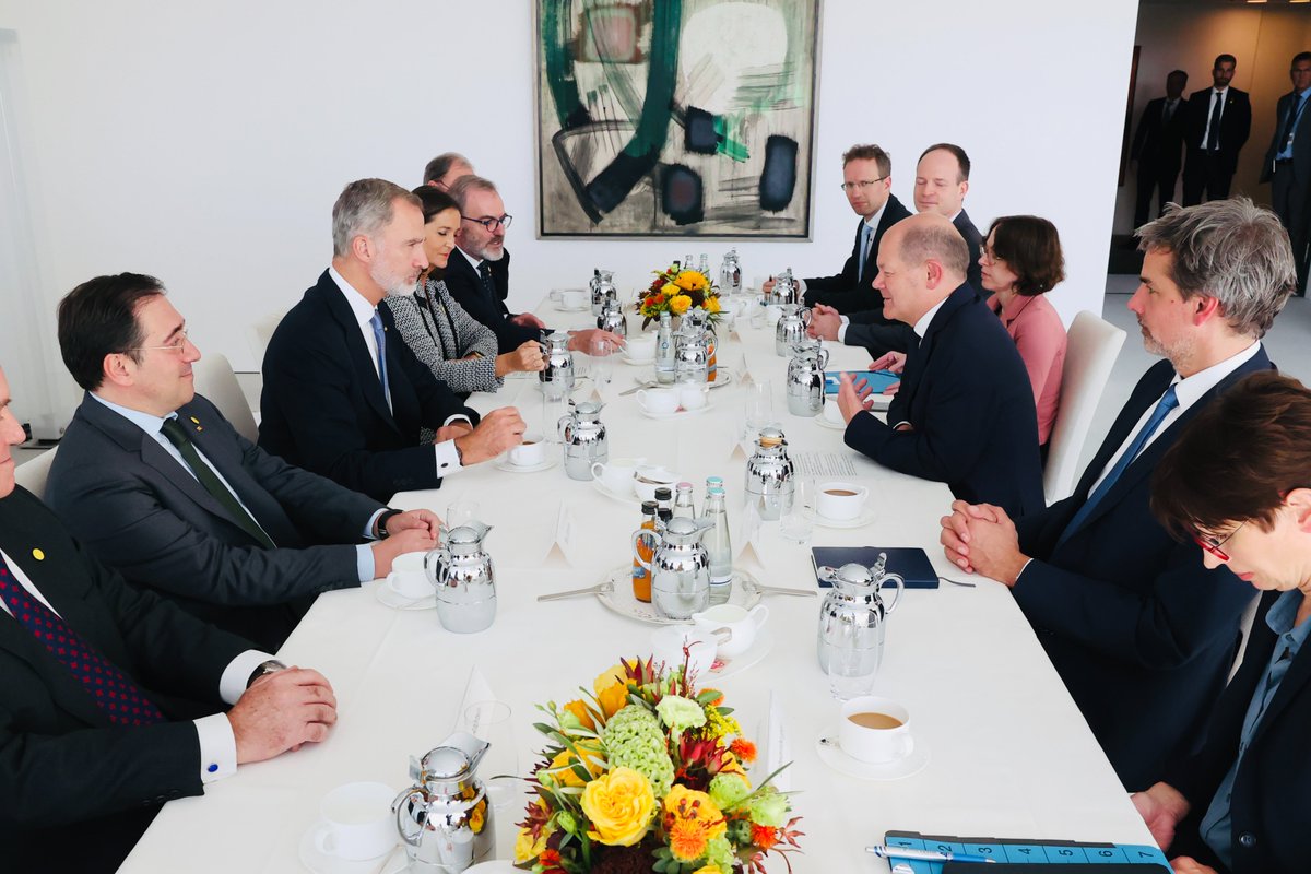 🇩🇪El Rey mantiene un encuentro en Berlín con Olaf Scholz, canciller de ...