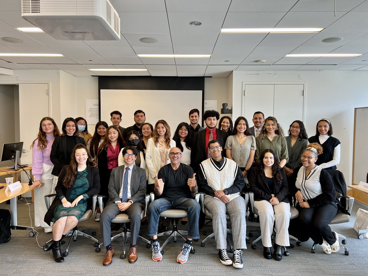 ChuckRocha's tweet photo. It was my honor to speak with this years class of @CHCI interns this morning. They a truly inspiring group of young adults! https://t.co/9JlJC6XOYf