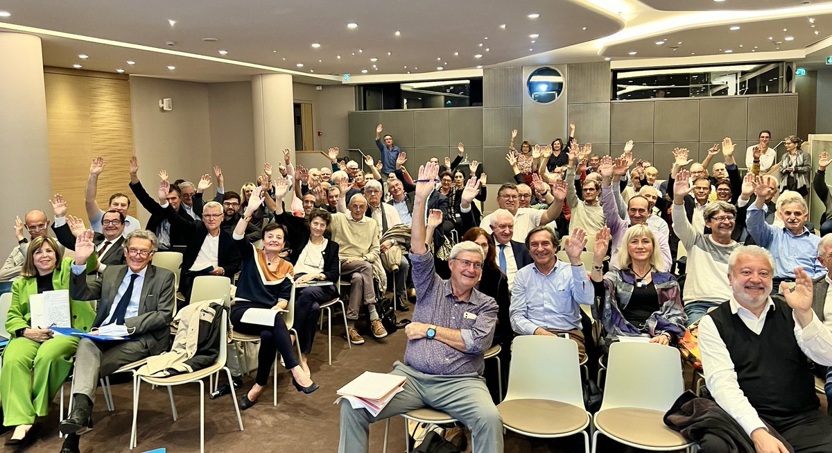 Adoption à l’unanimité des élus lors du Comité d’administration du <a href="/sigeif75/">Sigeif</a> du nouveau contrat de distribution de #gaz avec <a href="/GRDF/">GRDF</a> pour 188 #communes d’#IledeFrance. Il garantit un réseau de distribution publique du gaz : fiable, attractif, sûr, transition énergétique.