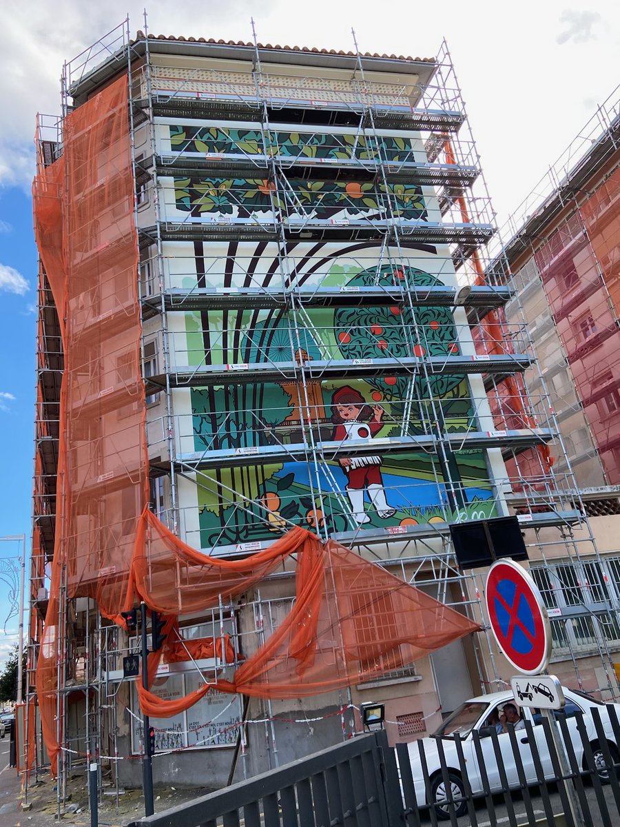 ABezzayer's tweet photo. [Les fresques #PoupéesBella - Résidence Pont Rouge - #Perpignan]
Les trois #fresquesmurales commandées par #HabitatPerpignanMéditerranée à @CitéCréation sont à présent terminées
#habitatsocial #bailleursocial #isolationthermique #ITE #concertation #architecte #designmural https://t.co/VchvWKRYNL