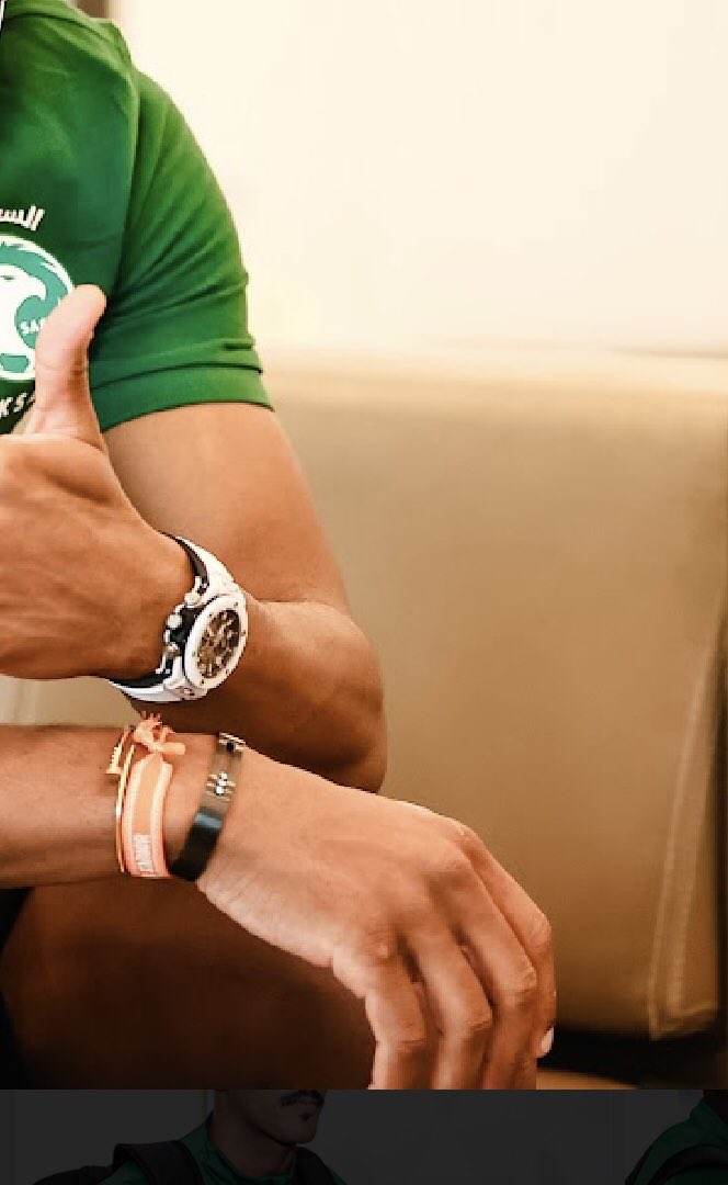 fahad_aldous's tweet photo. عزيزي لاعب المنتخب :
 عاداتنا وتقاليدنا تنبذ مثل هذه الصور  السلبيه للاعب يرتدى الشعار السعودي  في كاس العالم.
 اجعل اهتمامك بتطوير مستواك اكثر من اهتمامك بهذه "الزبرقه"!! https://t.co/KZWSaAgVzq