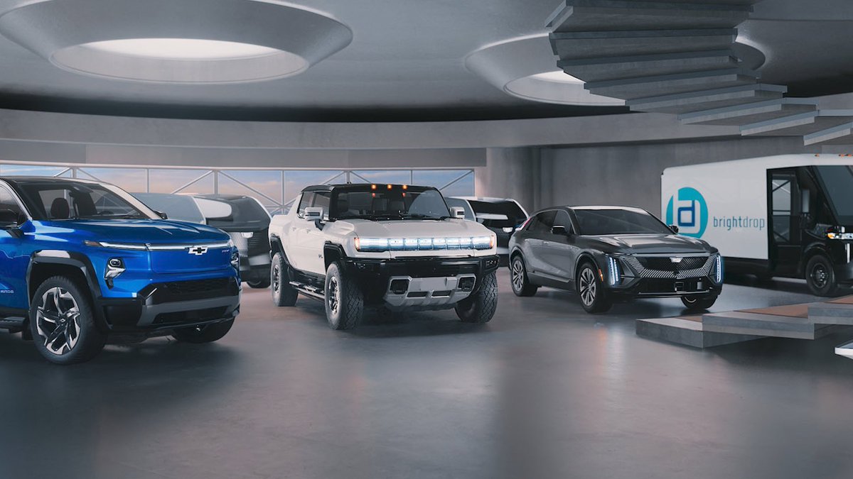 TheAutoOverload's tweet photo. GMC cancels all SUV and EV reservations for Hummers

https://t.co/CA2l9d7hYV https://t.co/MiOteYoQ8a