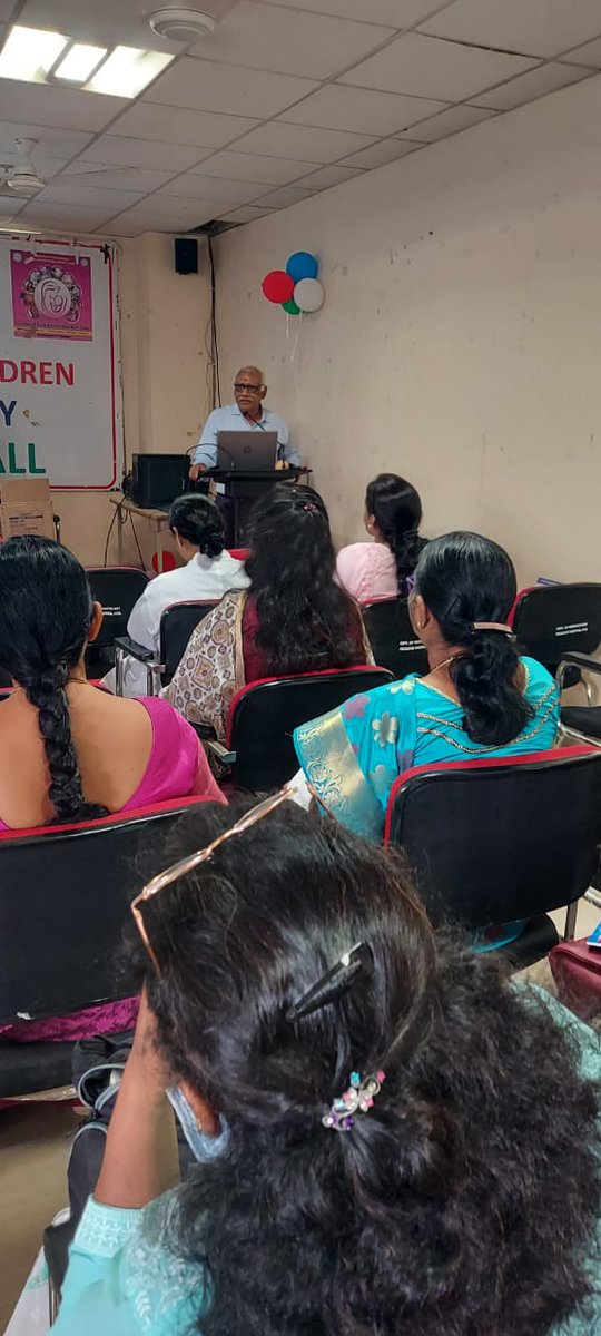 dhaatrimilkbank's tweet photo. Glimpses of #HumanMilkBankingWorkshop at Niloufer Hospital, Hyderabad, Telangana.
#MilkBanking #HumanMilkBanking #WorkShop #LAMBCON2022 #SUSHENA #DHAATRI #MAA #Breastfeeding #NILOUFER #StepUpforBreastfeeding #LactationManagement #DhaatriMothersMilkBank #SushenaHealthFoundation https://t.co/N4WcyHbxjI