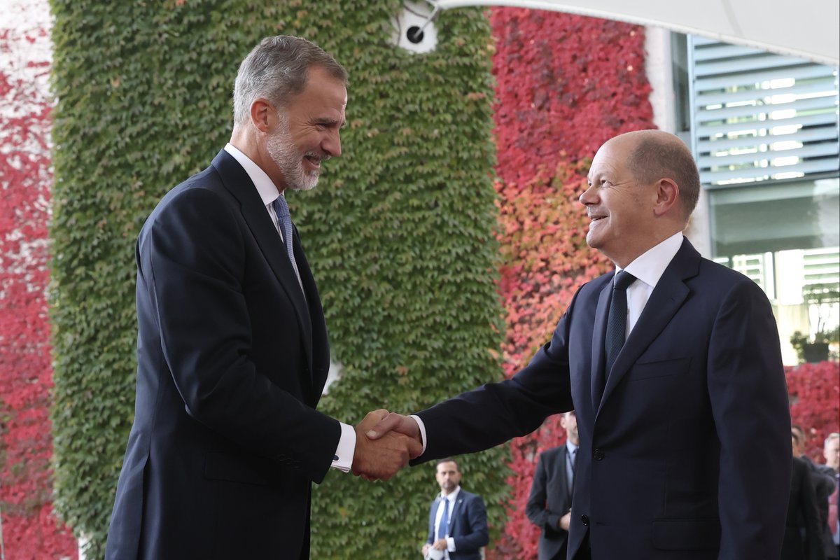 🇩🇪El Rey mantiene un encuentro en Berlín con Olaf Scholz, canciller de ...