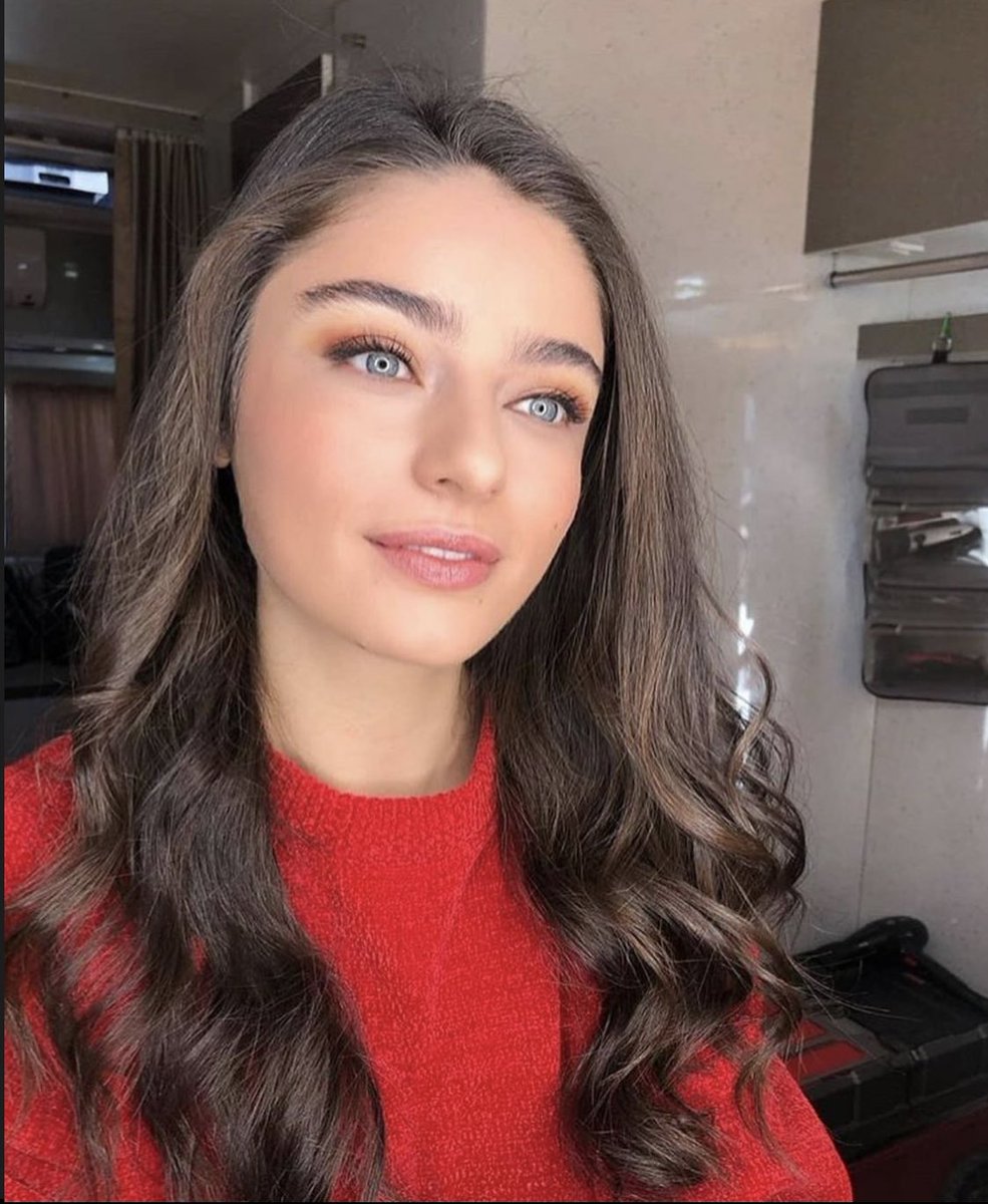 Smile until the end of the day
#AycaAysinTuran