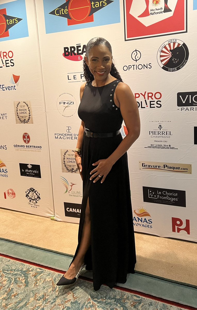 Genny_Cuneio's tweet photo. Madame @christine_kelly élue Meilleure journaliste télé pour la 2eme année consécutive avec 88% des voix sur 1800 votants a déclaré le président de #citestars David Donadei #Facealinfo 

La journaliste au grand cœur ! https://t.co/duDb8jZnuW
