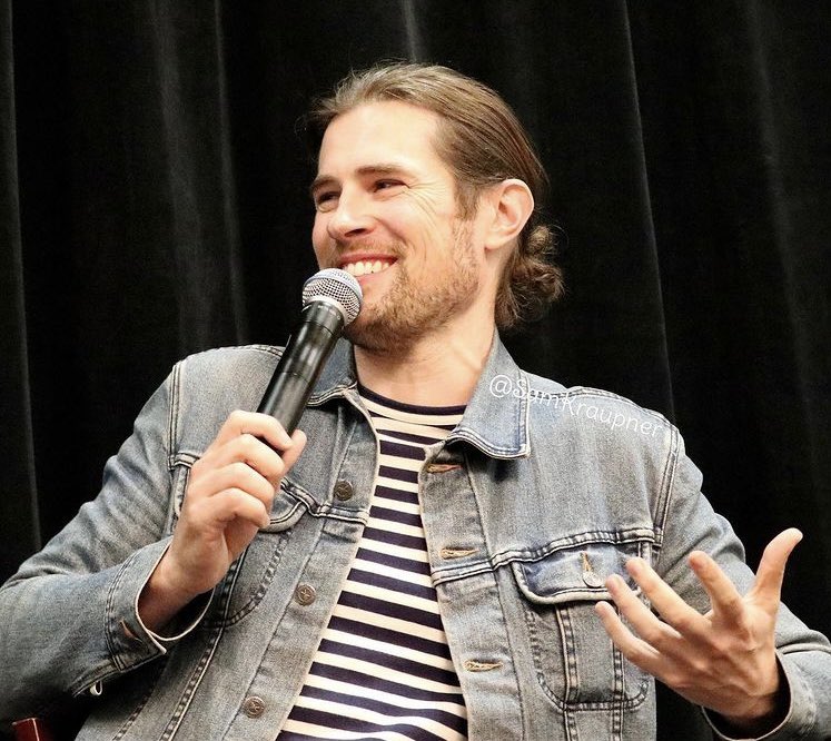 nasabuf's tweet photo. more fabulous pictures from @OutlanderAdven @samkraupner #davidberry #timdownie #seattle #outlander #outlanderfans #outlandercast #lordjohn #lordjohngrey #lordjohngreyspinoff #lordjohnseries #bringonlordjohn #bringbacklordjohn #governortryon #friendship #laughter #bestsmiles https://t.co/DuIgdCSzwS