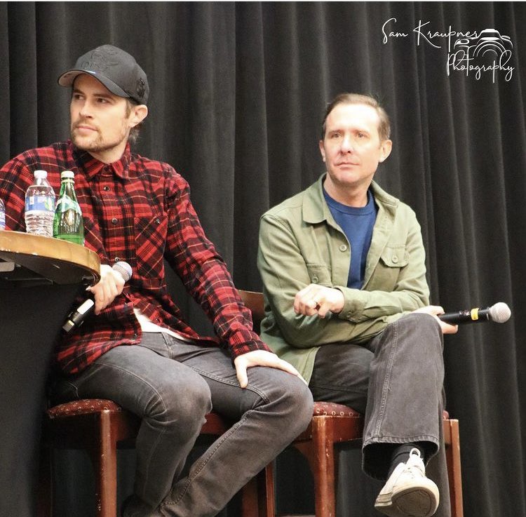 nasabuf's tweet photo. more fabulous pictures from @OutlanderAdven @samkraupner #davidberry #timdownie #seattle #outlander #outlanderfans #outlandercast #lordjohn #lordjohngrey #lordjohngreyspinoff #lordjohnseries #bringonlordjohn #bringbacklordjohn #governortryon #friendship #laughter #bestsmiles https://t.co/DuIgdCSzwS
