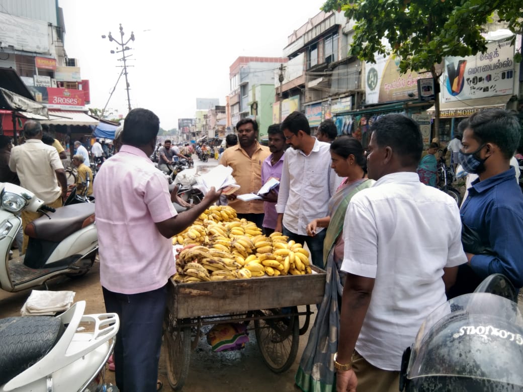 bluacc_2444's tweet photo. பயன்படுத்திய கடை உரிமையாளர்களுக்கு அபராதம் விதிக்கப்பட்டது#ULB Name #LetsClean (ULB Name) #SwachhAmritMahotsav #IndiaVsGarbage #SwachhthaKaUpahaar #HaraGeelaSookhaNeela #SwachhBharatMission #YouthVsGarbage @SwachhBharatGov @MoHUA_India @HardeepSPuri @Secretary_MoHUA https://t.co/RqBQnHTQTD