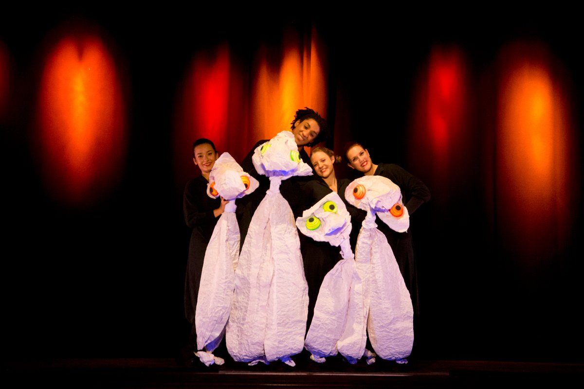 costadauradatur's tweet photo. 🎭 El COS, el Festival Internacional de Moviment i Teatre Gestual de #Reus torna enguany amb noves propostes en l’àmbit de les arts escèniques.

Programació 👉 https://t.co/iR1F8mujZw

@ReusPromocio #COS2022 #CostaDaurada https://t.co/Khy9MgUUef