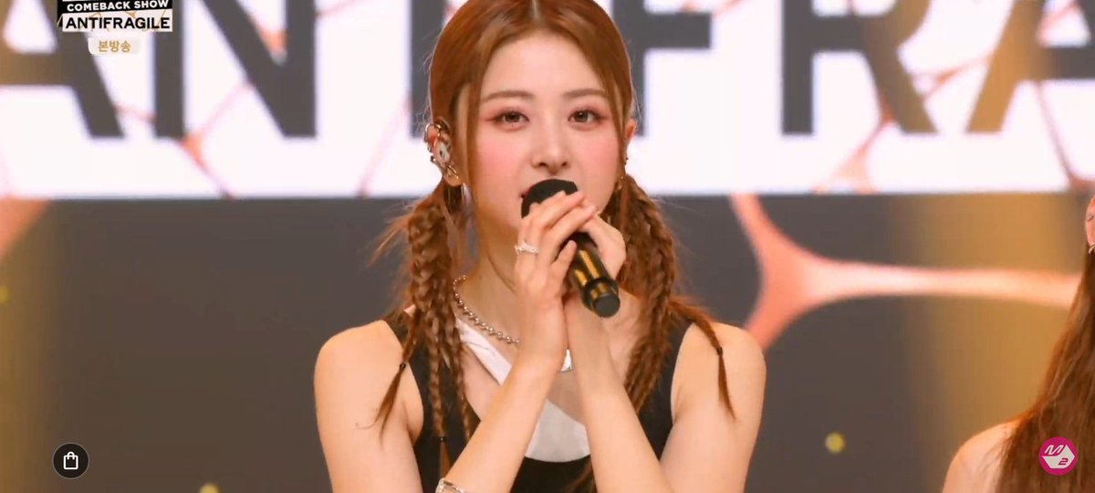 No words can explain how pretty she is