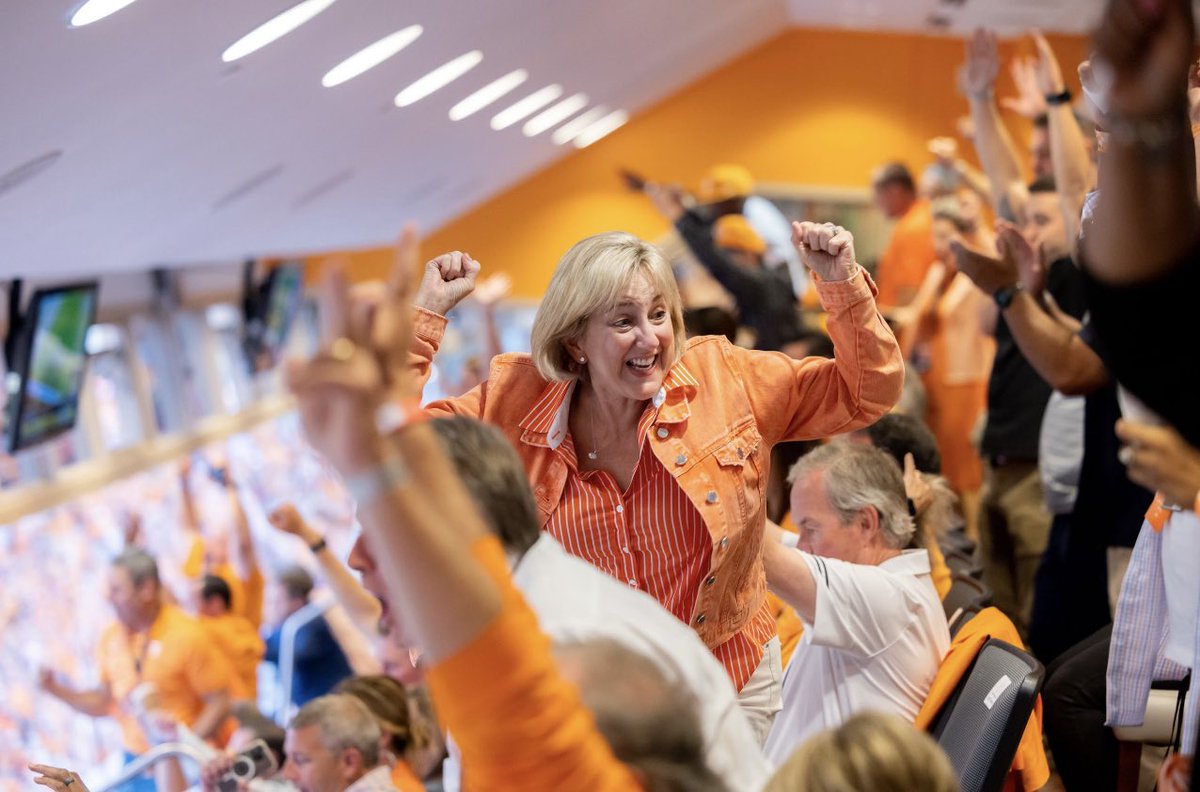 Donde Plowman tweet media