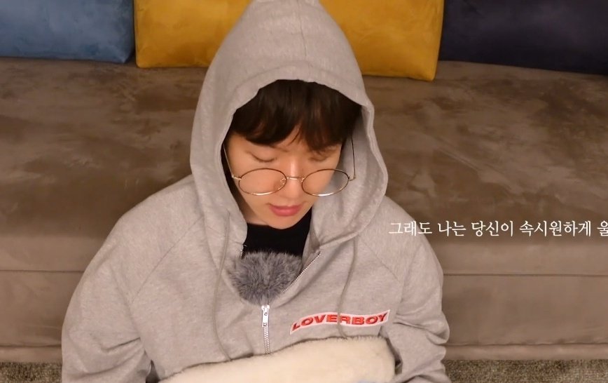 FORKY00NG's tweet photo. Baekhyun my happy pill 🥺 https://t.co/gfHMznXXps