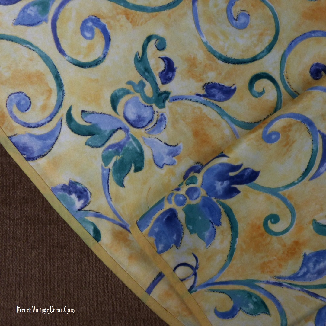 FR_VintageDecor's tweet photo. Vintage French PROVENCE Oval Tablecloth
https://t.co/M4mQIhx34a

#tablecloth #provencestyle #frenchvintagedecor #tablelinen #decor #frenchlinen #vintageinteriors #frenchcountry #finditstyleit #etsystarseller #farmhousestyle #homestyling #cottagecore https://t.co/smqbGgS5s5