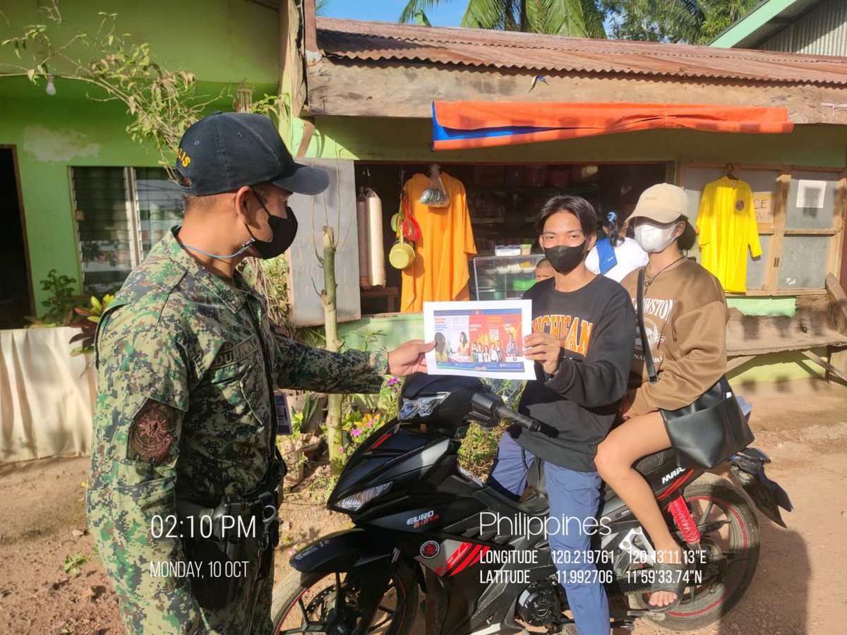 2ndsoucoron's tweet photo. "2nd SOU-MG “Protectors of Last Frontier”

Distribution of (15) Fifteen Flyers regarding RA 9262  VAWC - Violence Against Women and their Children. 

#lifeisbeautiful
#KaligtasanNyoSagotKo
#TulongTulongTayo
#MKKequalsK
#PNPKakampiNyo https://t.co/au5Q8LobxQ
