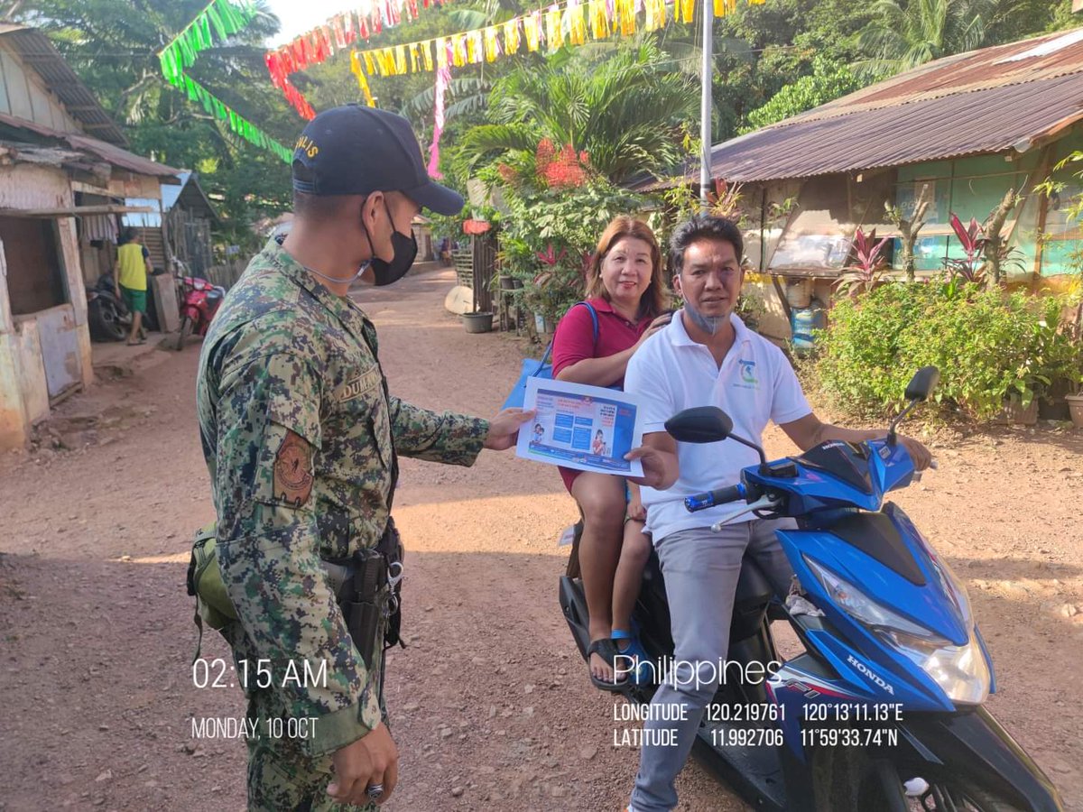 2ndsoucoron's tweet photo. "2nd SOU-MG “Protectors of Last Frontier”

Distribution of (15) Fifteen Flyers regarding RA 9262  VAWC - Violence Against Women and their Children. 

#lifeisbeautiful
#KaligtasanNyoSagotKo
#TulongTulongTayo
#MKKequalsK
#PNPKakampiNyo https://t.co/au5Q8LobxQ