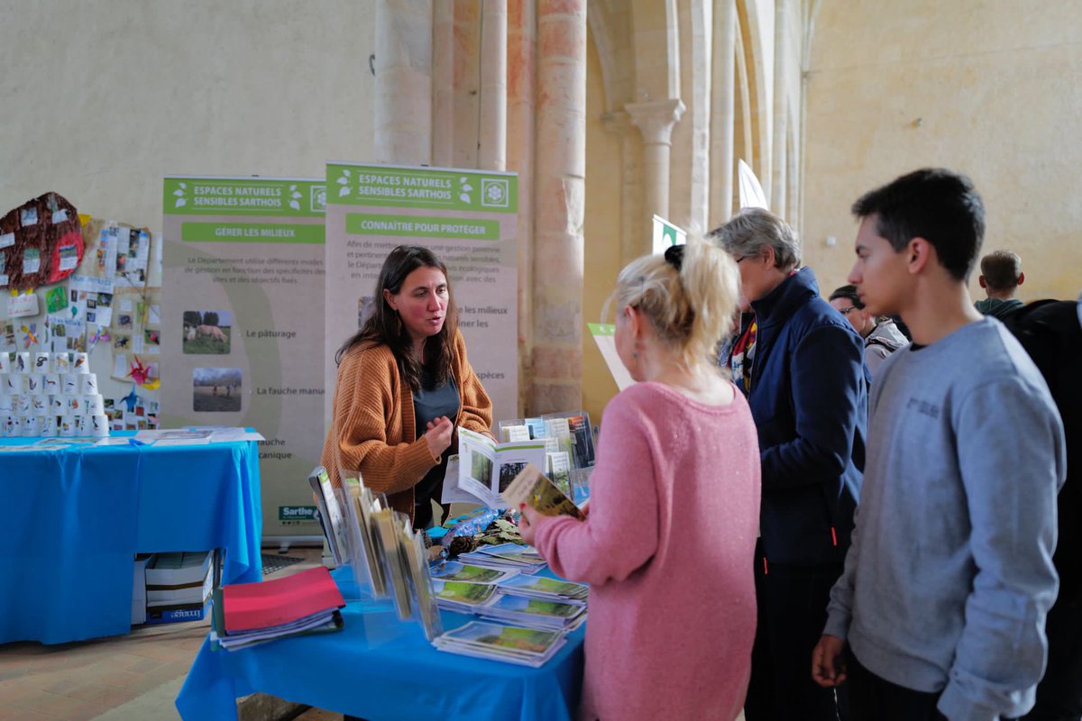 🔬Ce week-end avait lieu, à l’Abbaye Royale de l'Epau, la 31ème édition de la Fête de la Science ! 

Plus de 3️⃣0️⃣0️⃣0️⃣ visiteurs ont découverts le village des Sciences au cœur de l'Abbaye Royale de l'Epau. De nombreuses animations autour de la science ont ravi petits et grands !