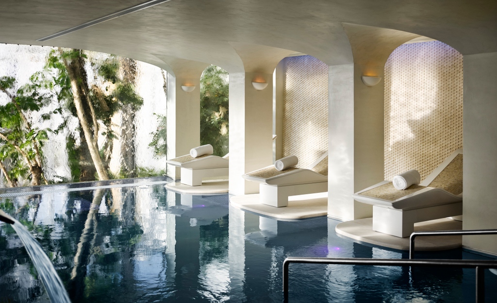 OptExperience's tweet photo. This weeks 'Hotel of the week' is Puente Romano Beach Resort, one of the most exclusive apartment complexes in Marbella.

𝑨𝒏 𝑶𝒑𝒕𝒊𝒎𝒖𝒎 𝑬𝒙𝒑𝒆𝒓𝒊𝒆𝒏𝒄𝒆 𝑻𝒓𝒆𝒂𝒕: Price from £1767.00 Per Person + Private Wine tasting experience selected by a sommelier

 T&amp;C’s Apply. https://t.co/91OKAQfyxU
