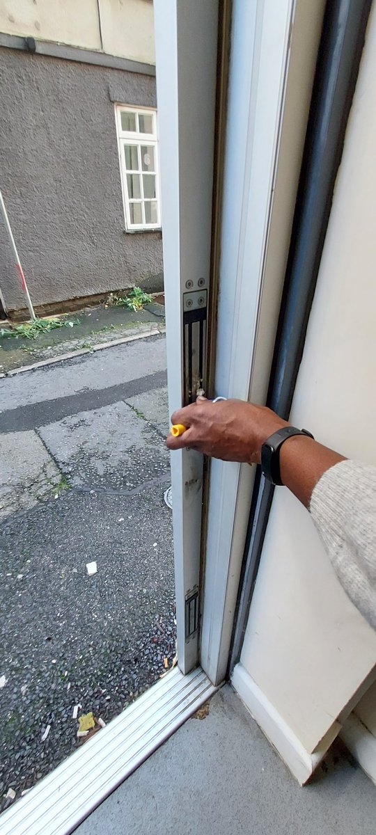 Rear exit door at Jobs Court not locking due to chewing gum blocking magnets. Gum scraped away leaving door secure and no need to call contractors out # moneysaving #teampurple @pa_housing #nhood21