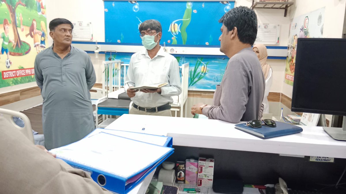 PPHIOFFICIAL's tweet photo. Mr. Lutfullah (Nutrition Consultant) &amp; Dr. Durga Shanker (Disease Surveillance Officer) from WHO visited NSC Umerkot and they were glad that WHO standards are being followed and appreciated NSC services. https://t.co/CAi14xE3or