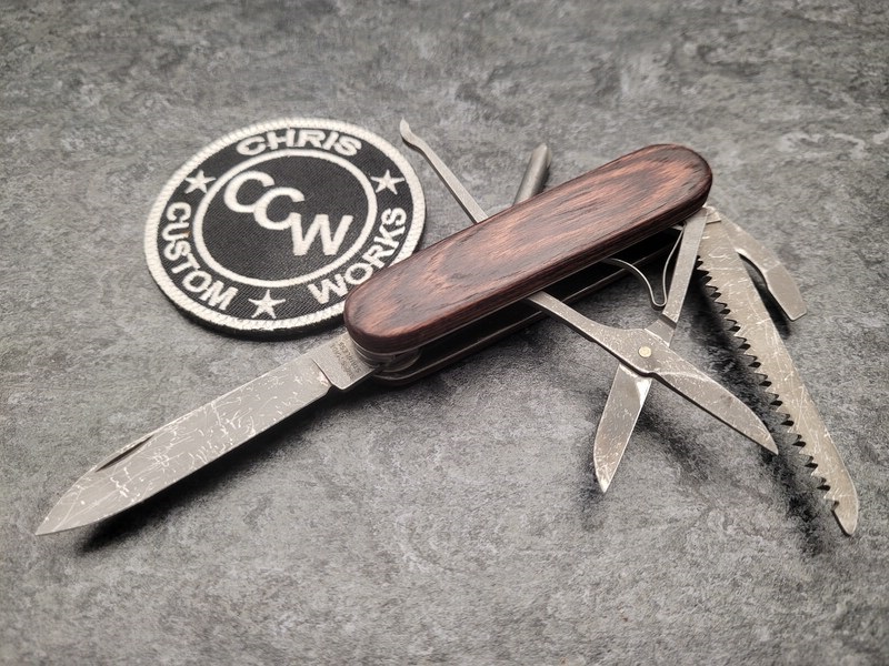 ChrisCustomWork's tweet photo. SAK-Mod: Königsholz Proficient => https://t.co/ai2ahMygAp #CustomSAK https://t.co/kTRjGojD5g