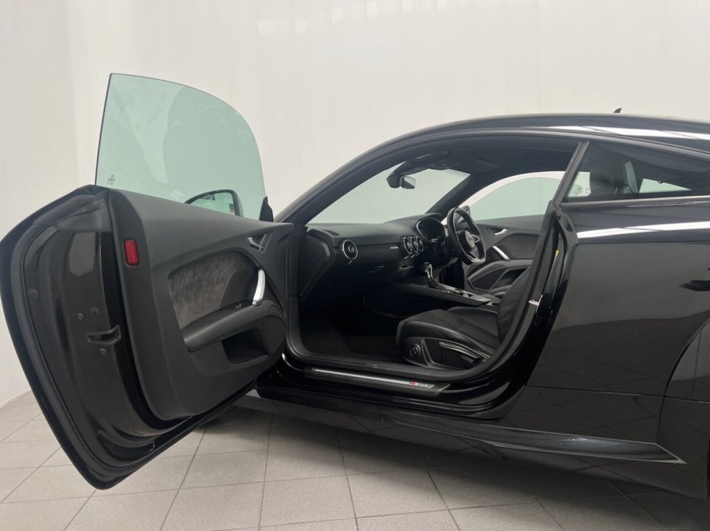 BuyAndGoCars's tweet photo. Buy and Go Cars are pleased to offer this 2015 Audi TT 2.0 TFSI Quattro S-Line, finished in Mythos Black 🔥.

Our Audi TT benefits from great specification and over £2,000 worth of Factory Extras.

View Advert: https://t.co/voJ9X2qPoX https://t.co/Ej76jWVOR3
