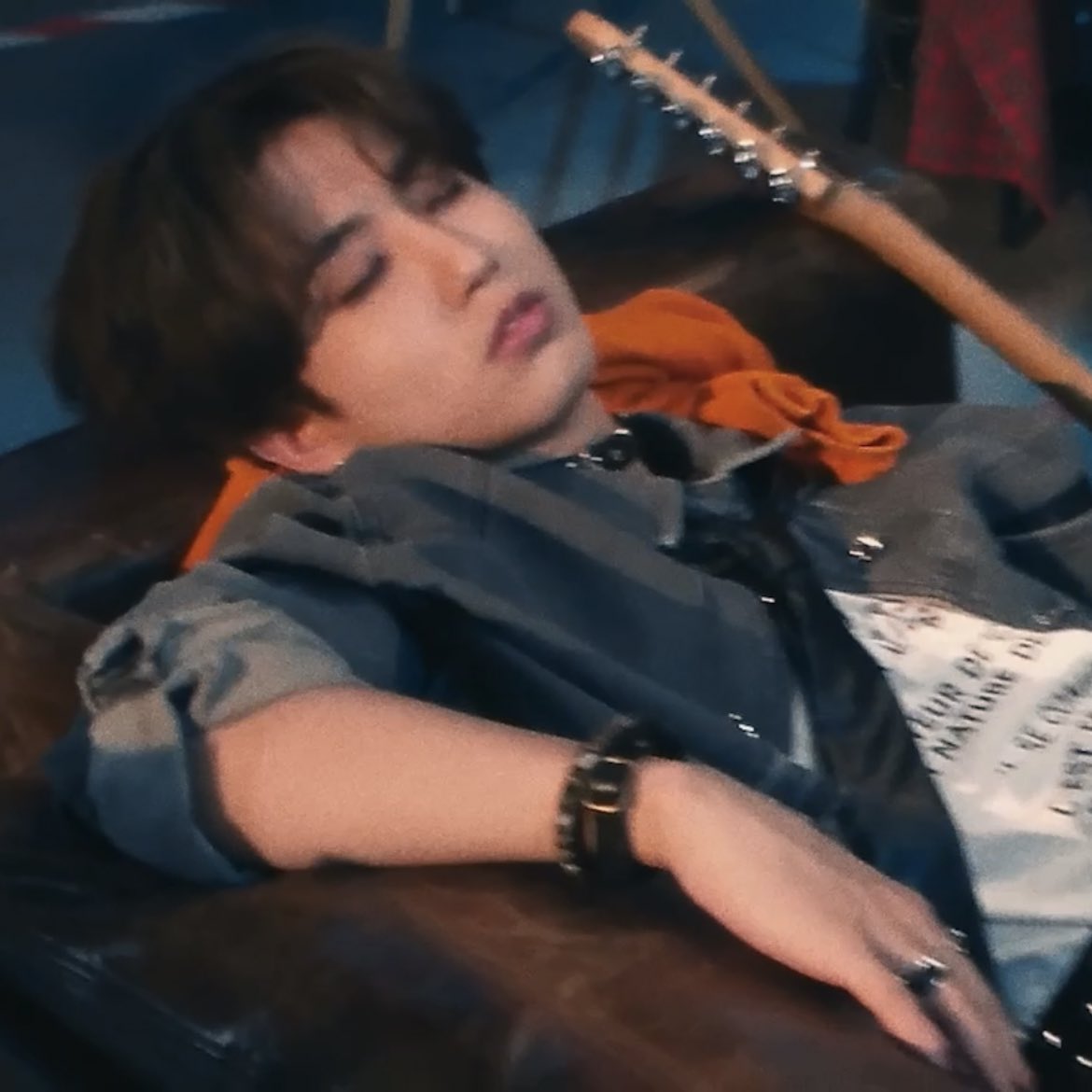 hansoftbot's tweet photo. our sleepy rockstar han jisung https://t.co/1uxUplfv3G